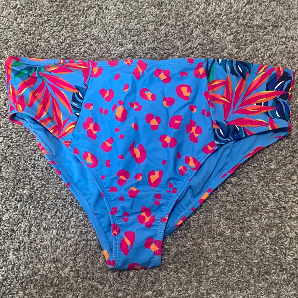 Tabatha Brown 2X swim suit, sold out collection